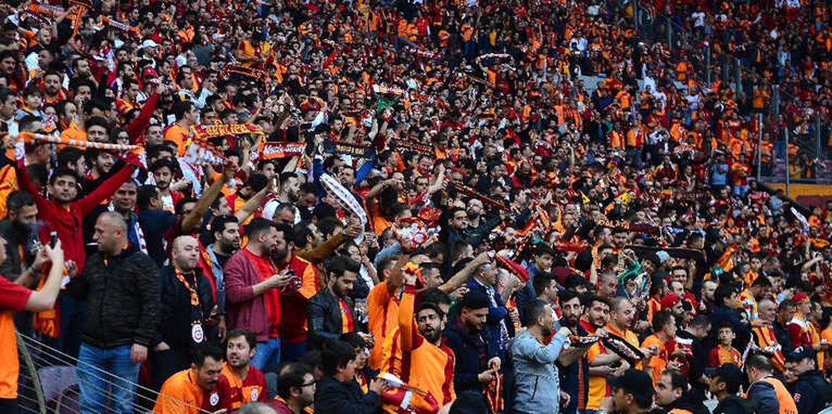 Galatasaray Taraftarı Son 4 Sezonun Rekorunu Kırdı