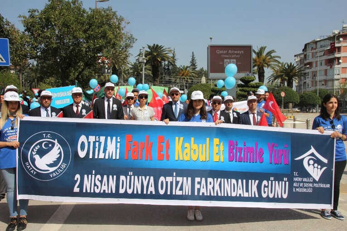 Hatay\'da "2 Nisan Dünya Otizm Farkındalık Günü" Yürüyüşü