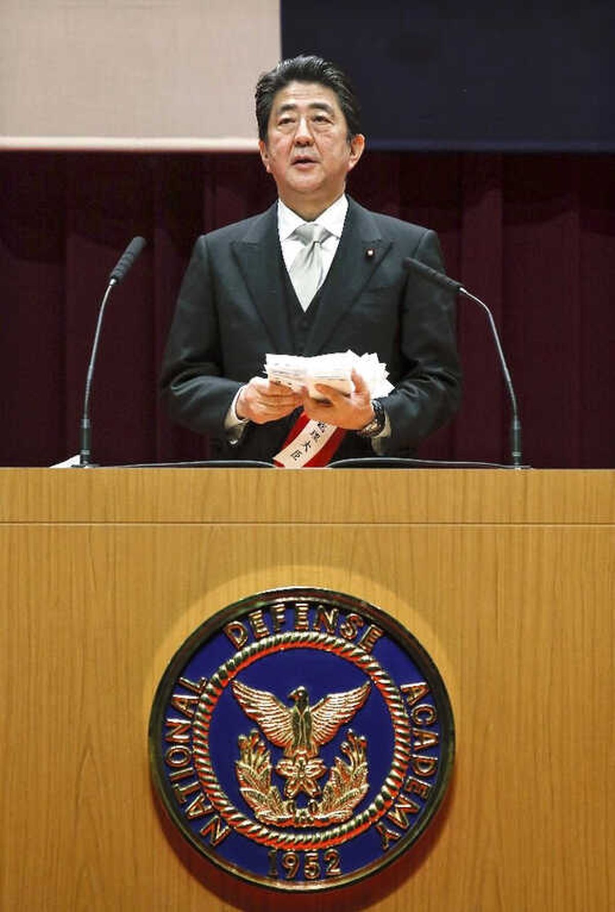 Japonya Başbakanı Abe, ABD Başkanı Trump\'la Görüşecek