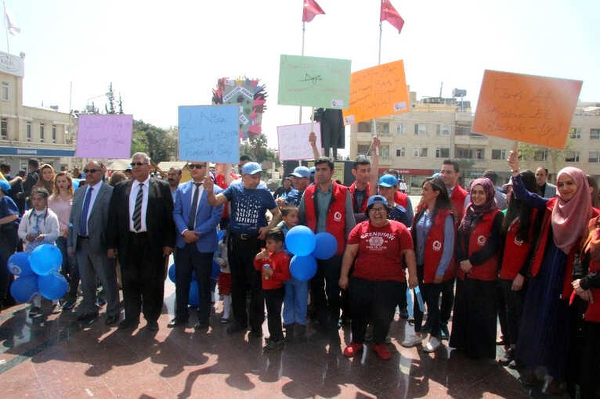 Kilis\'te 2 Nisan Dünya Otizm Farkındalık Günü Kutlaması