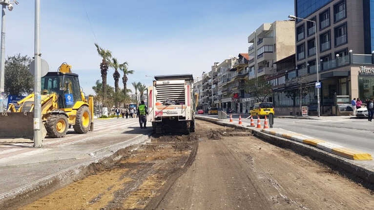 Kuşadası Sezon Öncesi Yol Yapım Çalışmalarına Ağırlık Verildi