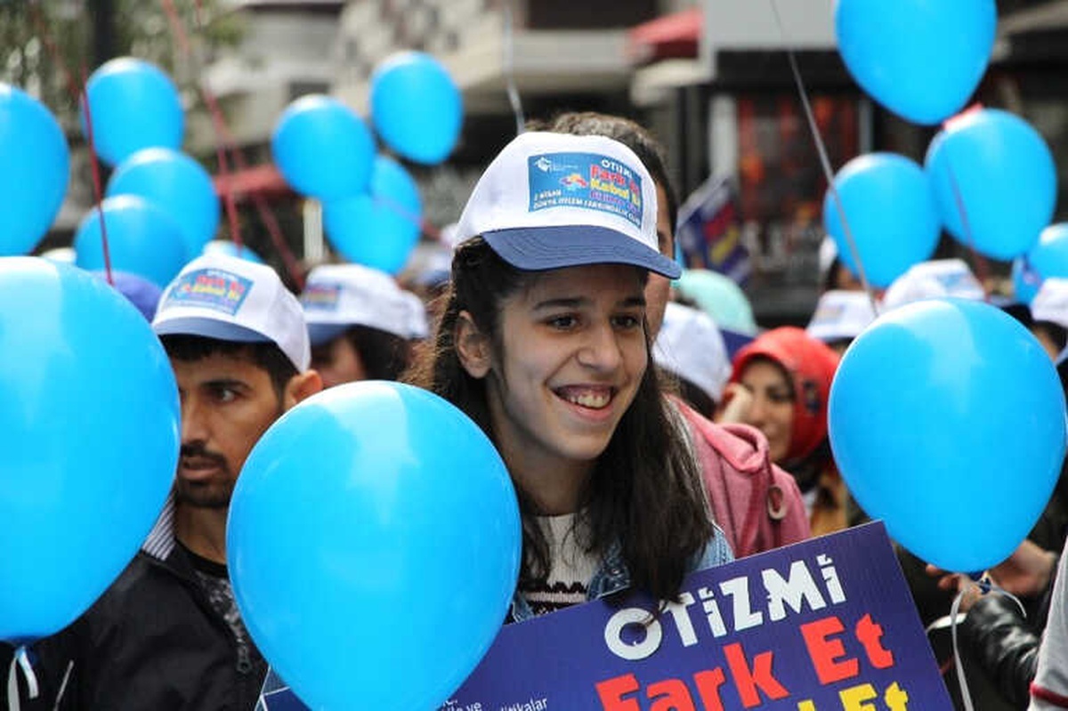 Samsun\'da Otizmliler İçin Farkındalık Yürüyüşü