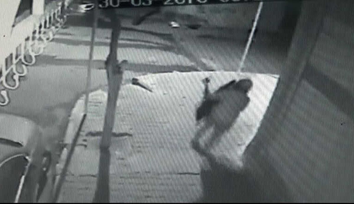 Siverek\'te Hırsızlar Güvenlik Kamerasına Yakalandı