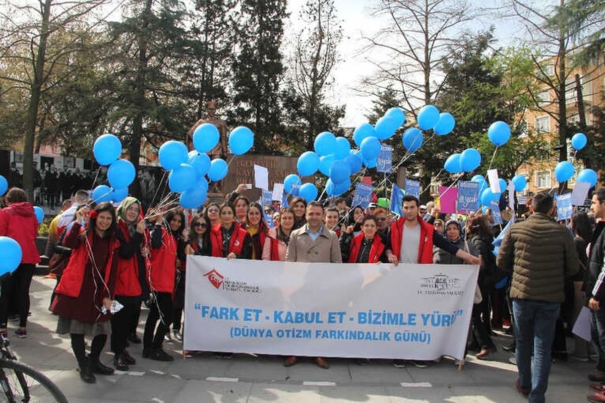 Tekirdağ\'da \'Otizm Farkındalık Günü\'