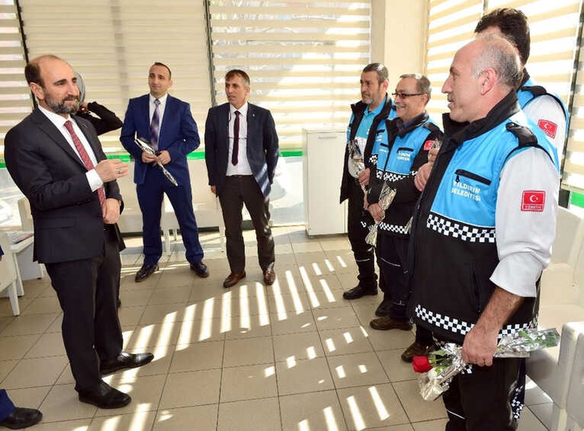Yıldırım\'da 500 Bin Kişiye Şifa Dokunuşu