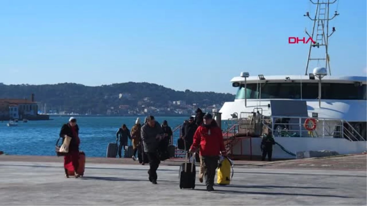 Balıkesir Ayvalık\'ta, Yunanistan İçin Vize Başvuruları Başladı