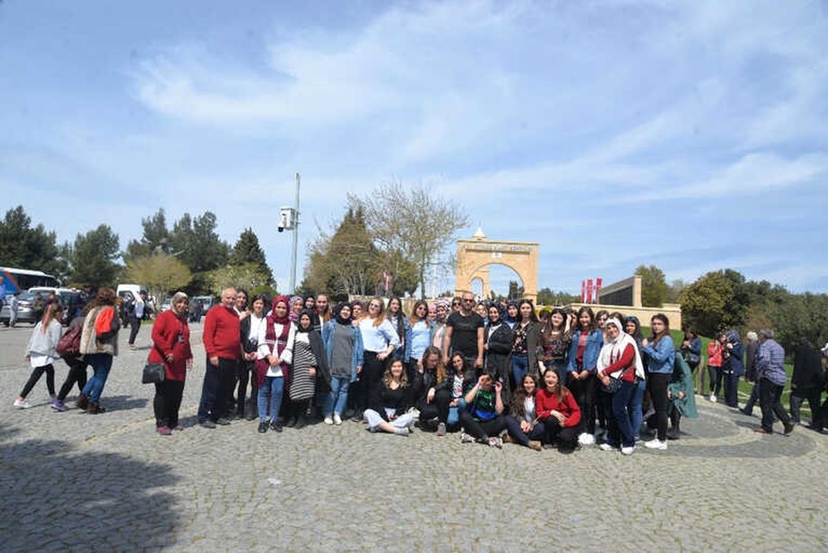 Bilecik\'teki Dirilişin Torunları Çanakkale\'de Ecdat ile Buluştu