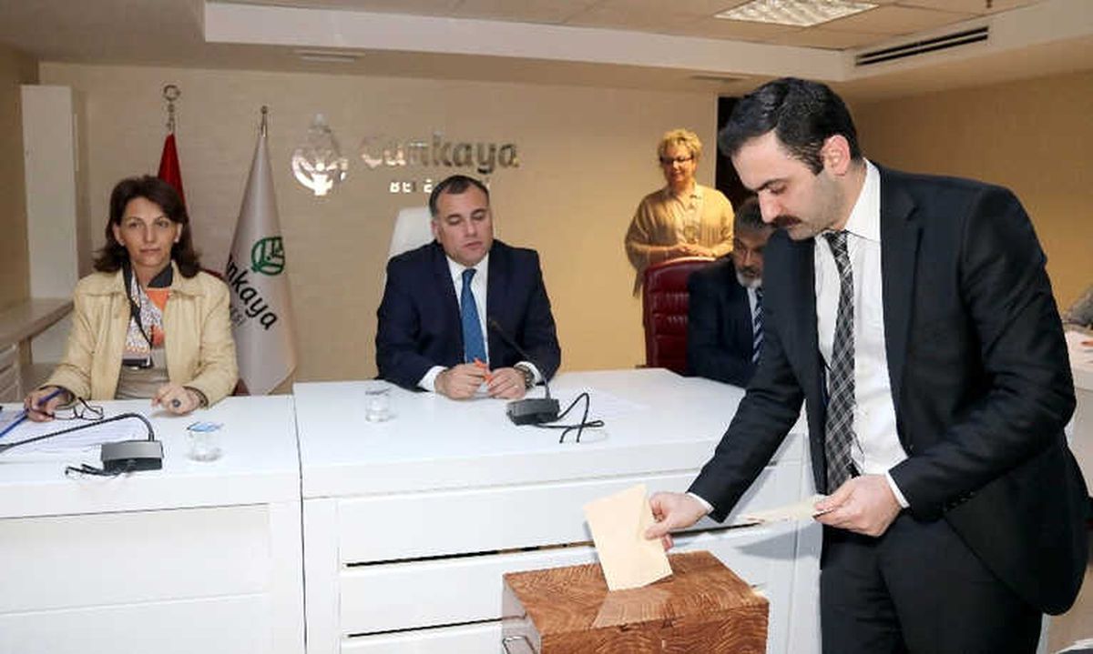 Çankaya\'nın Yeni Encümen Üyeleri Seçildi