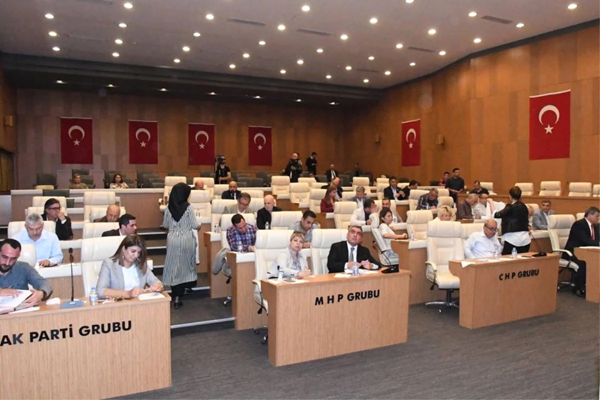 Çukurova Belediye Meclisi\'nde Encümen ve Komisyon Üyeleri Seçildi