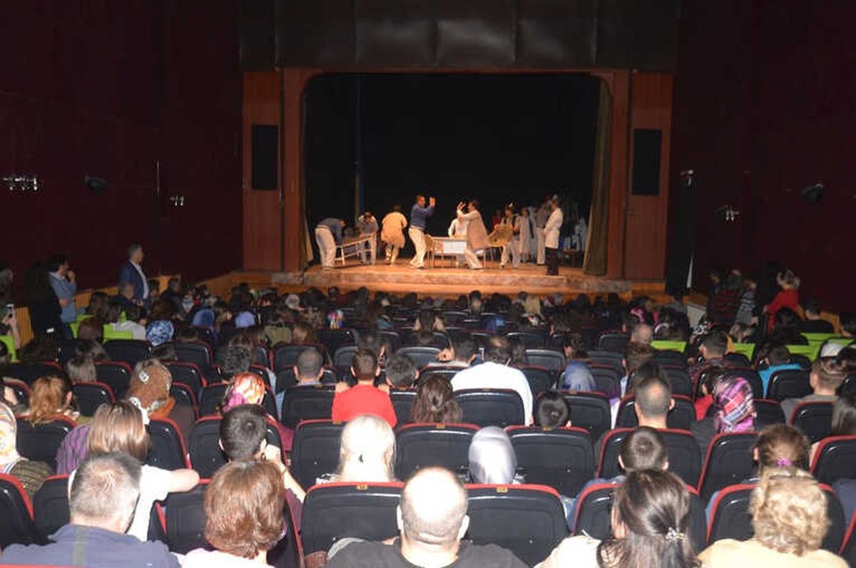 Deliler Bayramı" Seyirciyle Buluştu