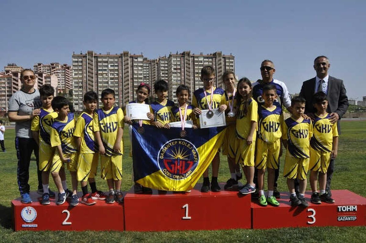 Gkv\'lilerin Pentatlon Başarısı