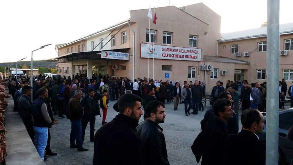 Güvenlik Korucularına Hain Saldırı: 1 Şehit, 4 Yaralı