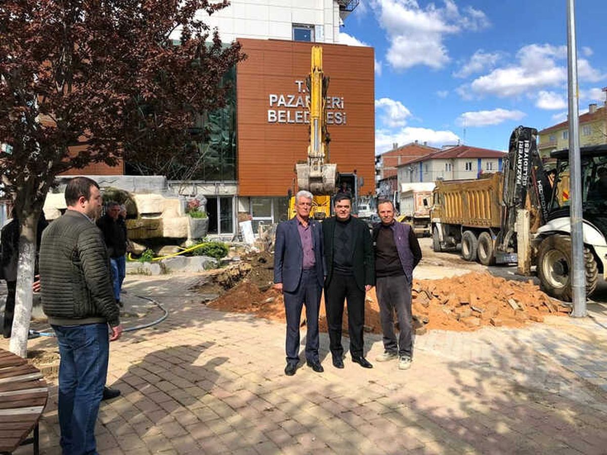 İş Ticaret ve Kültür Merkezi\'nin Hafriyat Çalışmaları Başladı