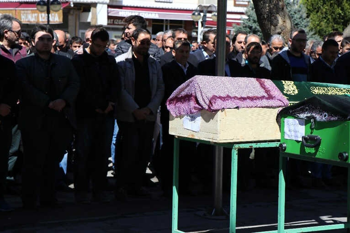 Kayseri\'deki Kazada Hayatını Kaybeden Kadın Toprağa Verildi