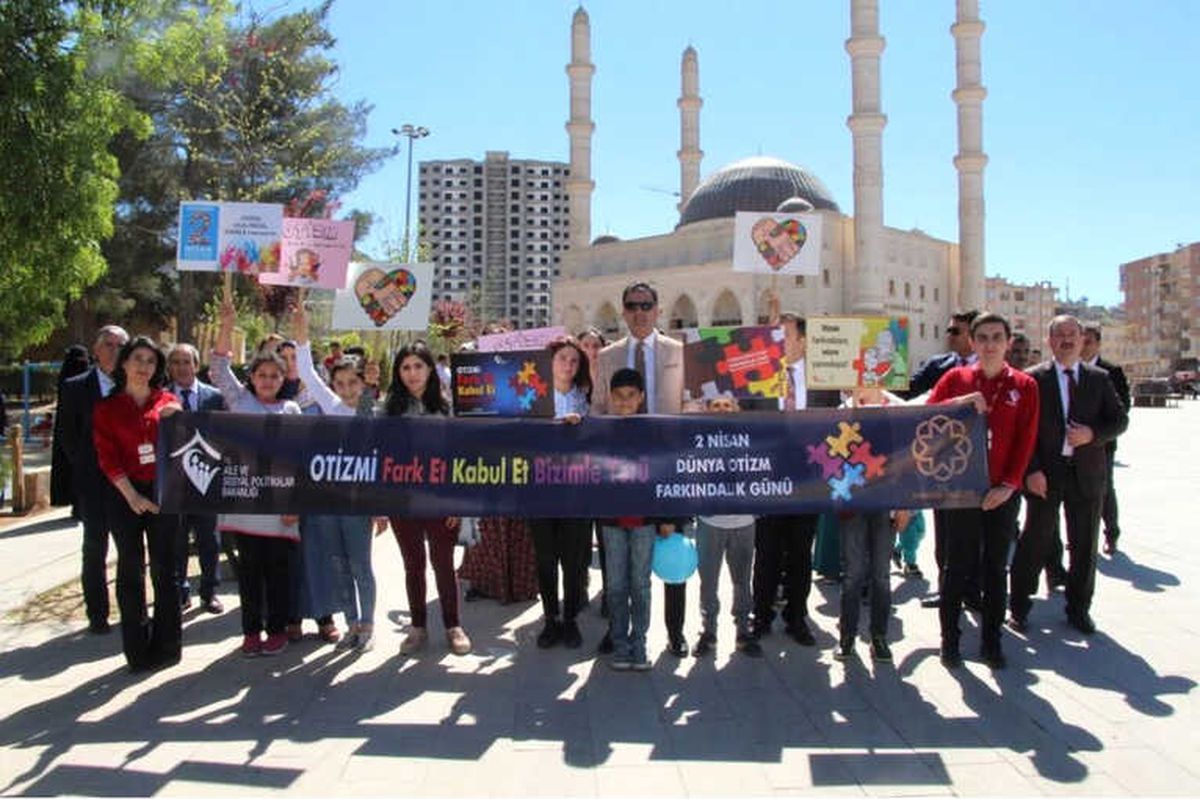 Mardin Asp\'den "Farkındalık Yürüyüşü"