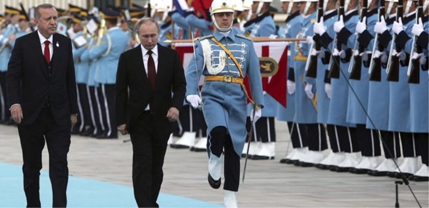 Putin Ankara\'ya Geldi, Erdoğan Külliye\'de Törenle Karşıladı