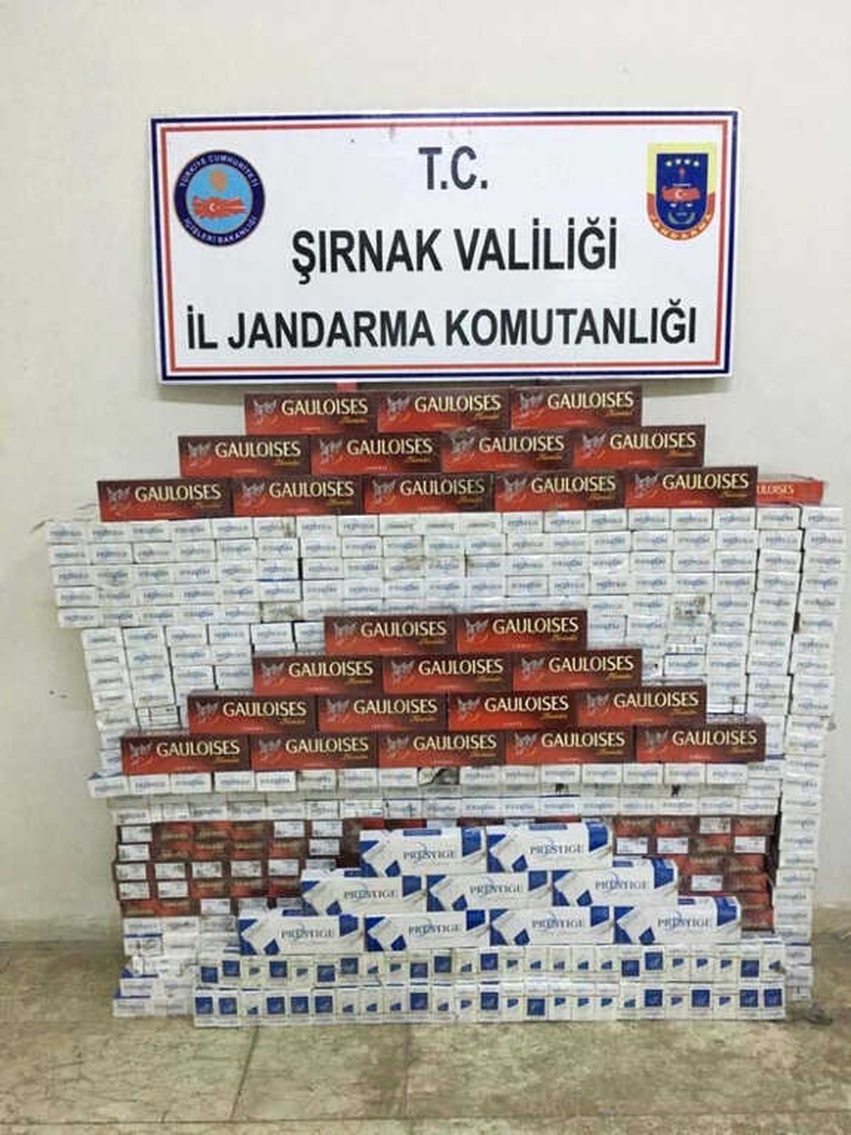 Şırnak\'ta 6 Bin 160 Paket Kaçak Sigara Ele Geçirildi