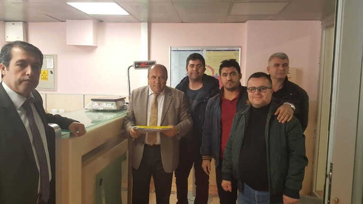 Türk Eğitim-Sen Yüzlerce Dilekçeyi Başbakanlığa Gönderdi