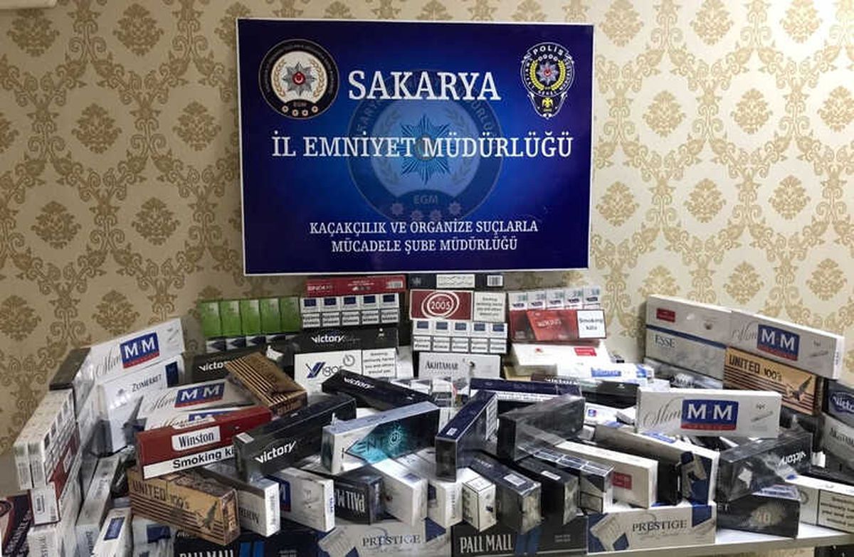 2 Bin 303 Paket Kaçak Sigara Ele Geçirildi
