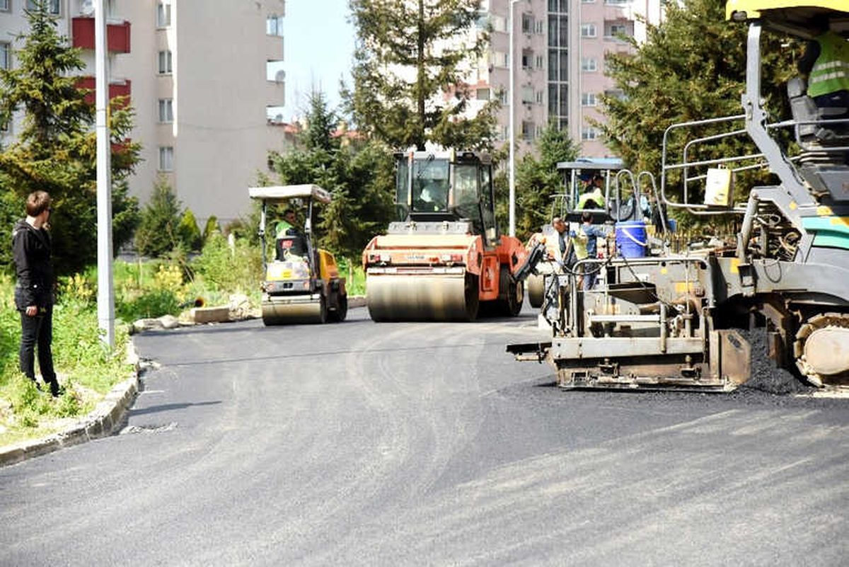 Altınordu\'da Bu Yıl 130 Km Asfalt Döşenecek