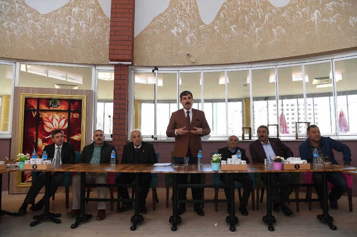 Başkan Asya Mahalle Muhtarları ile Bir Araya Geldi