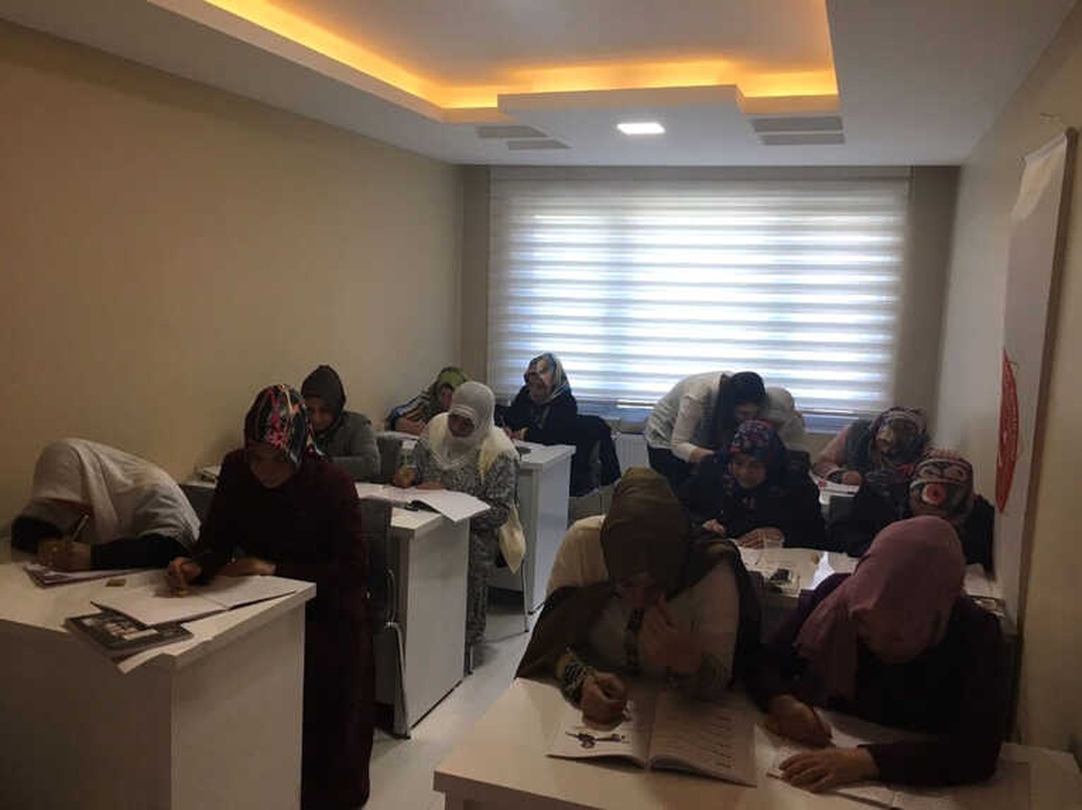 Batman\'da Okuma Yazma Seferberliğine Destek