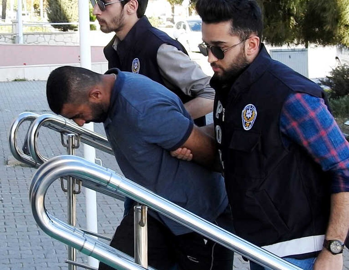 Cezaevi Firarisi Çeşme\'de Yakalandı