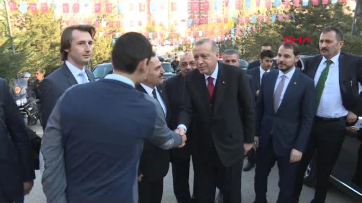 Cumhurbaşkanı Erdoğan, Türkeş\'in Mezarını Ziyaret Etti