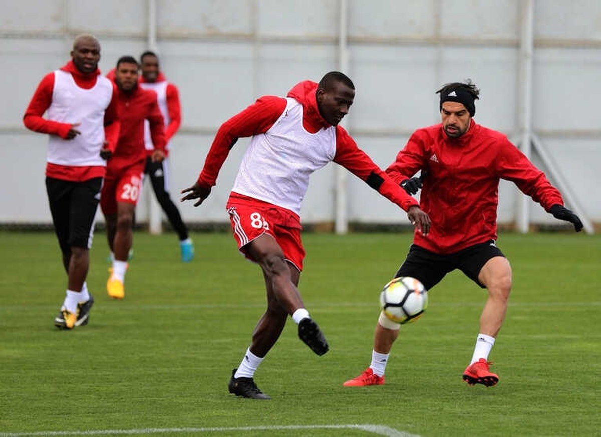 Dg Sivasspor, Atiker Konyaspor Maçı Hazırlıklarını Sürdürdü