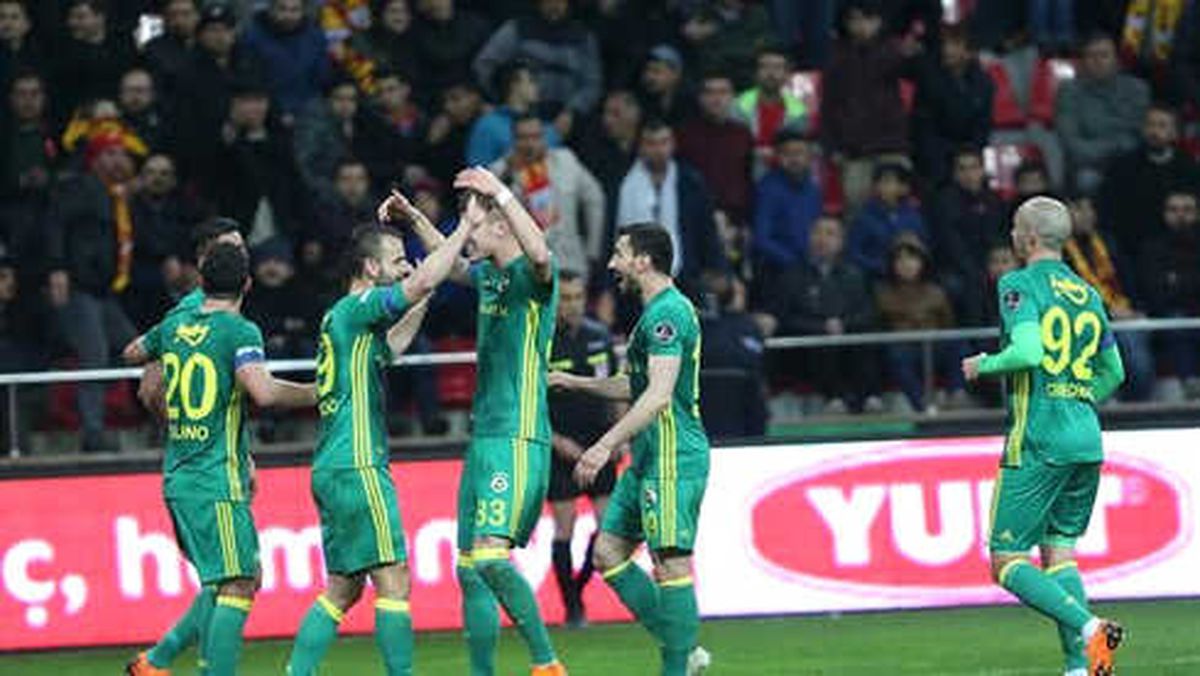 Fenerbahçe, Kayseri\'de Çok Rahat