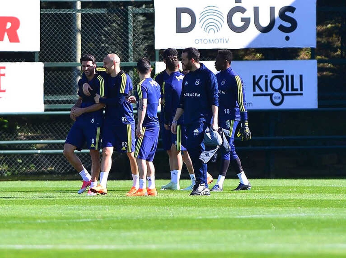 Fenerbahçe, Osmanlıspor Maçı Hazırlıklarını Sürdürdü