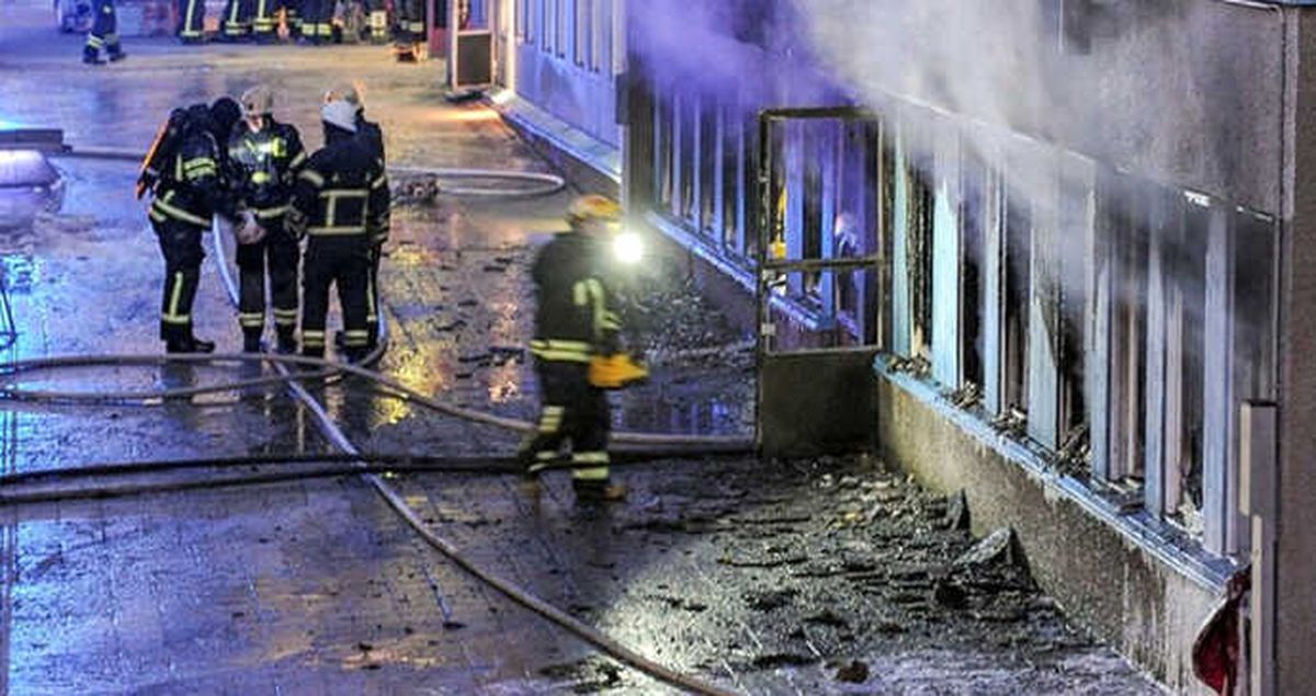 İsveç\'te 3 Büyükelçiliğin Bulunduğu Binada Yangın Çıktı: 14 Yaralı