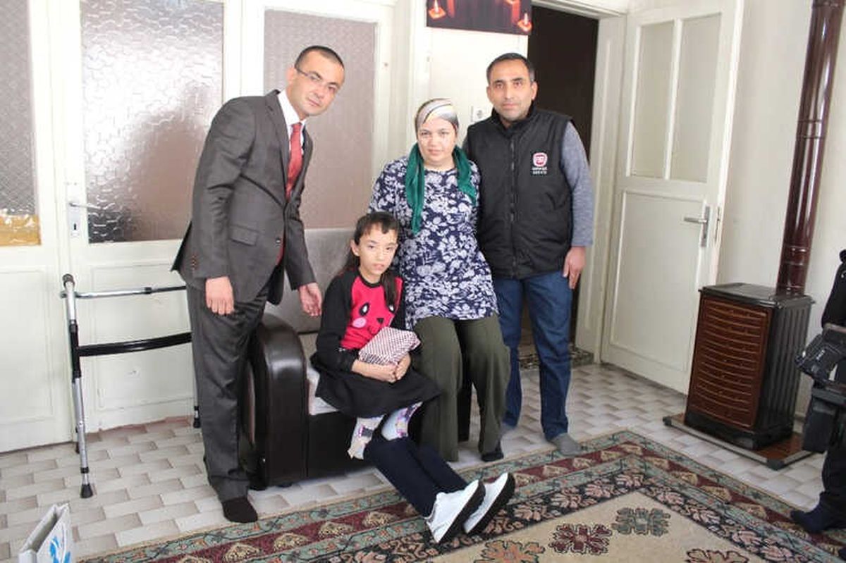 Kader, Yeni Ortezine Kavuştu