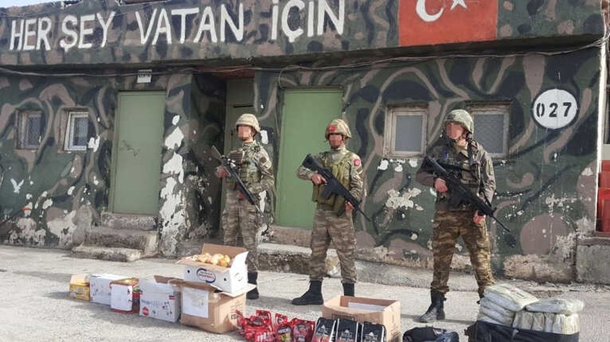 Karatepe Üst Bölgesi\'nden Efeler Belediyesi\'ne Selam Geldi