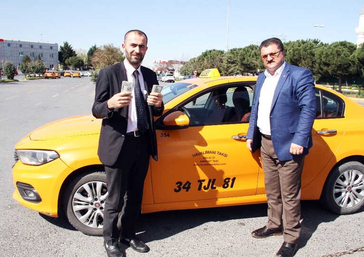 Taksi Şoföründen Örnek Davranış