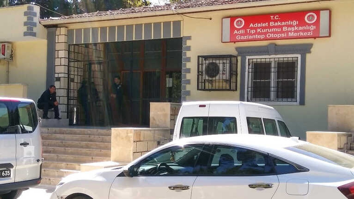 Patlayan Su Borusunu Onarmak İçin Kazdığı Çukur, Oğlunun Mezarı Oldu