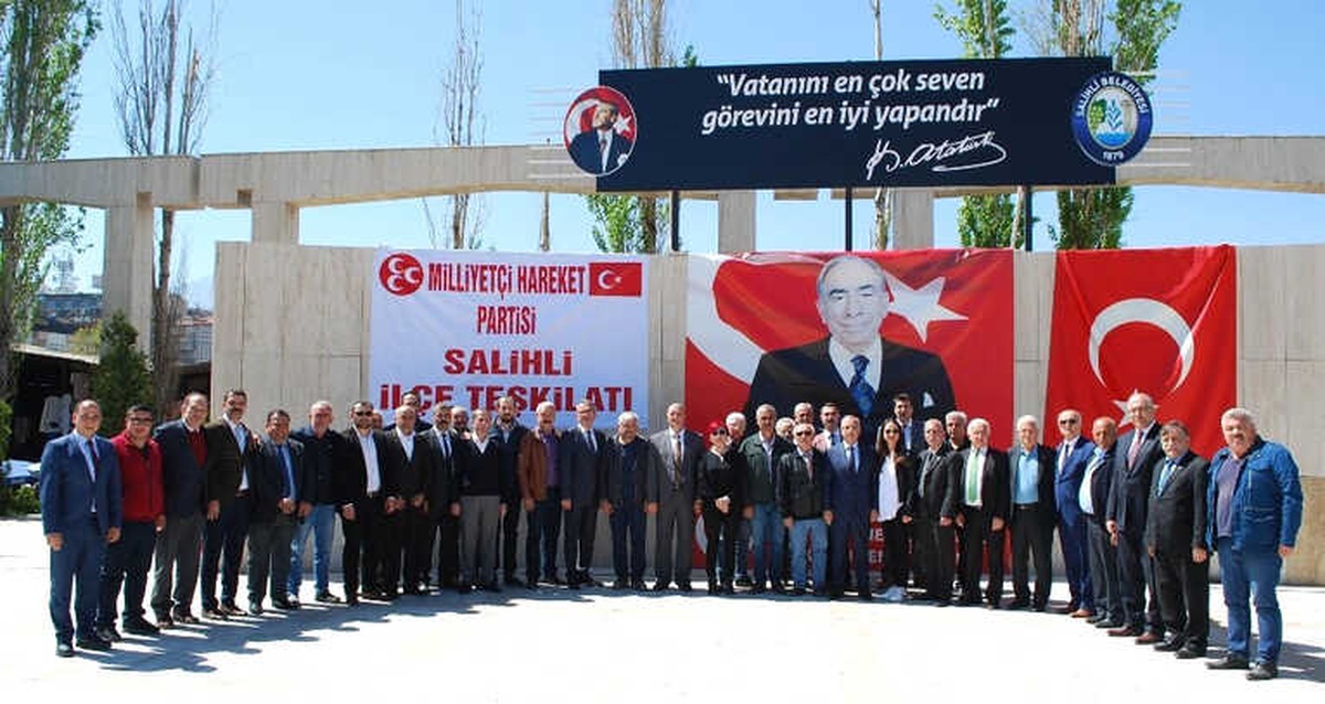 Salihli MHP\'den Türkeş İçin Lokma Hayrı