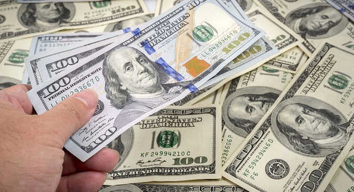 Dolar Sakin Seyrini Devam Ettiriyor