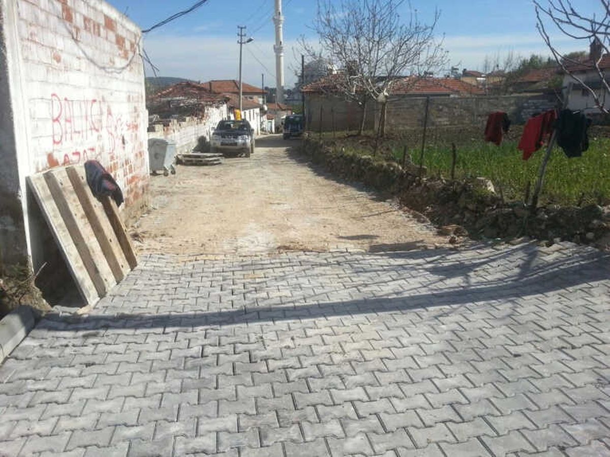 Söğütalan Mahallesinde Üstyapı Çalışmaları Başladı