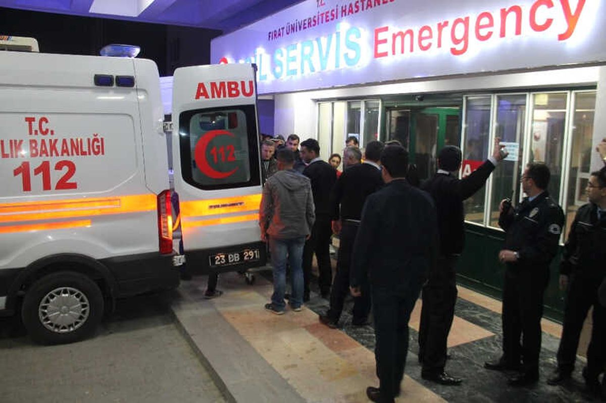 Tunceli\'de Teröristlerle Sıcak Temas: 1 Asker Yaralı