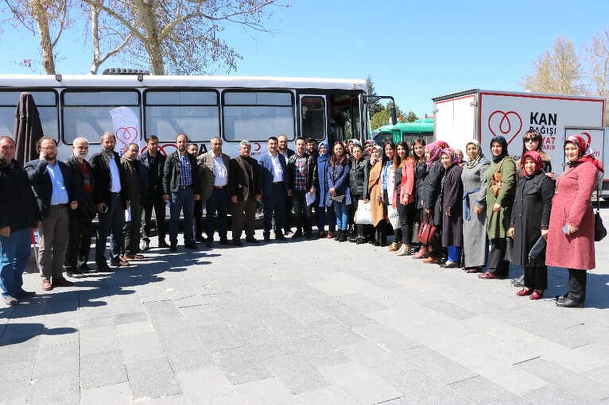 AK Parti\'den Kan Bağışı Kampanyası