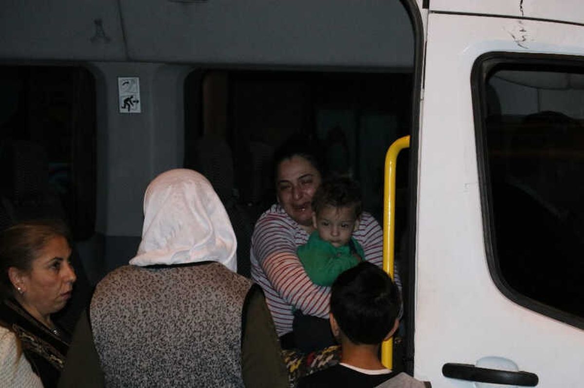Anne ve Çocuğu Yanmaktan Son Anda Kurtuldu