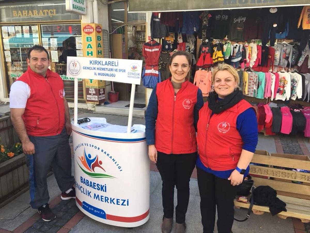 Babaeski Gençlik Merkezi Vatandaşları Bilgilendirdi