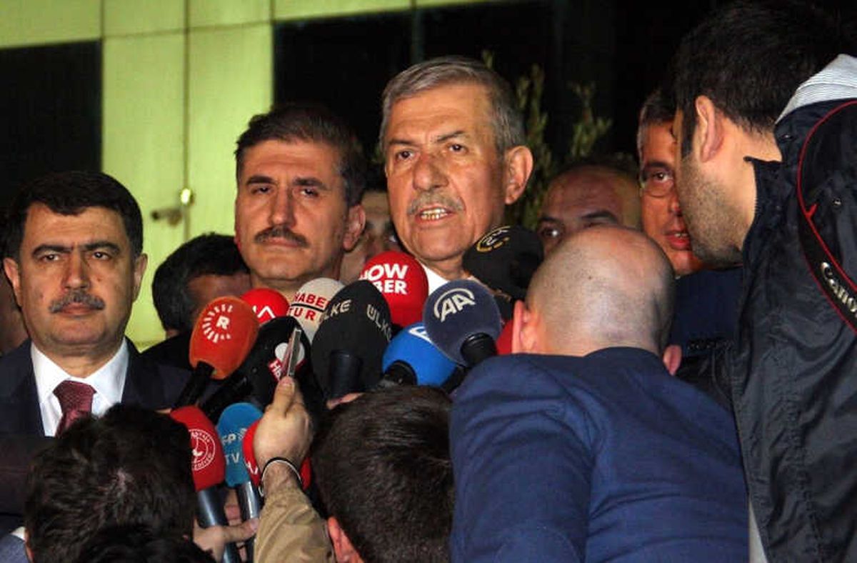 Bakan Demircan: "Yangından Dolayı Yaralı Yok"