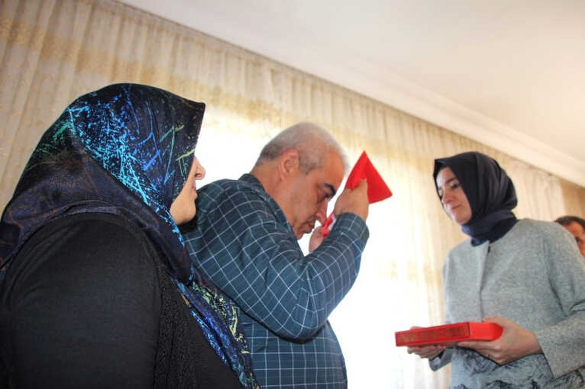 Bakan Kaya, Şehit Evi ve Çocuk Evini Ziyaret Etti