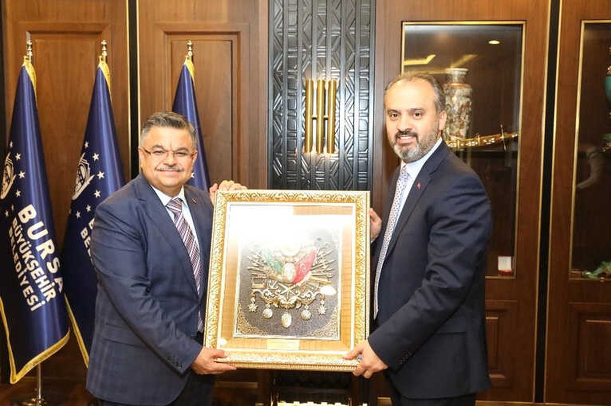 Başkan Yağcı, Bursa Büyükşehir Belediye Başkanı Aktaş ile Bir Araya Geldi