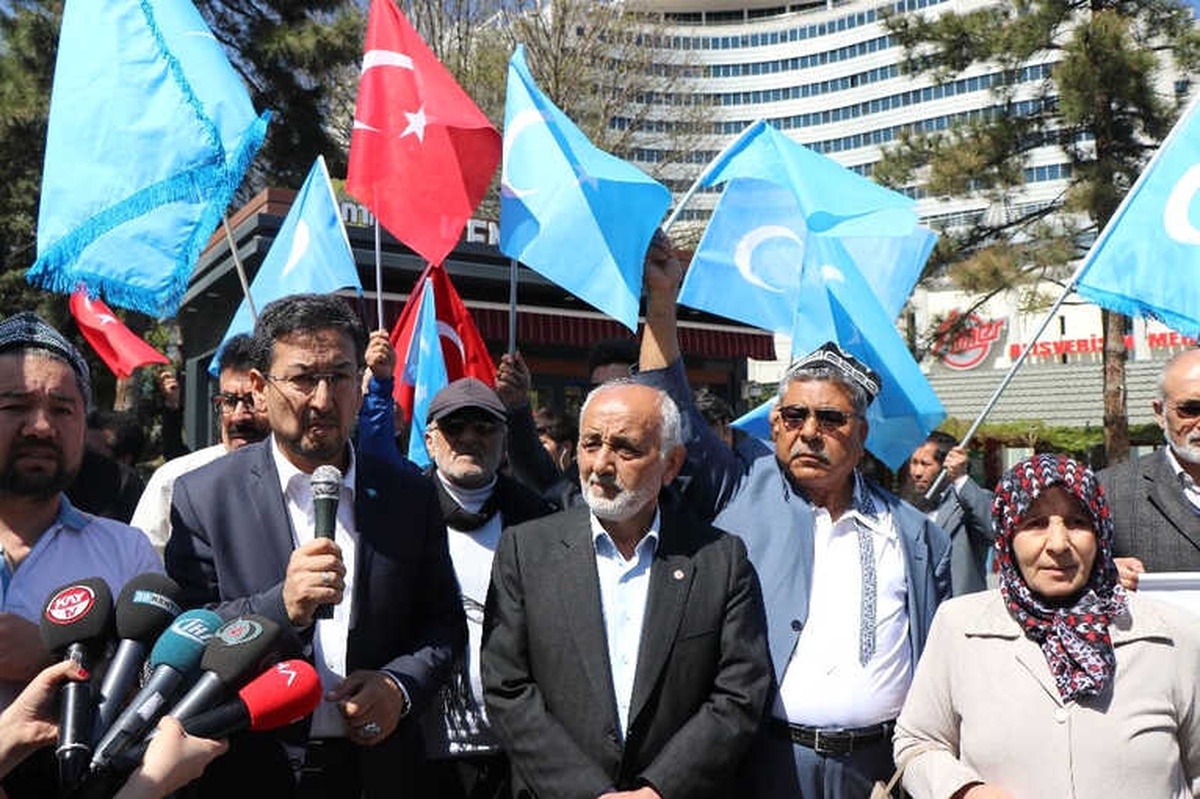 Çin, Doğu Türkistanlıları Sistematik Bir Şekilde Yok Etmeye Çalışıyor"