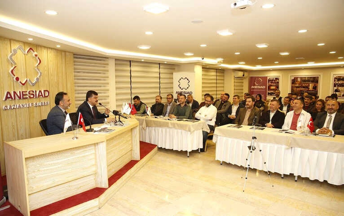 Fadıloğlu, Anesiad Üyelerine Çalışmaları Anlattı