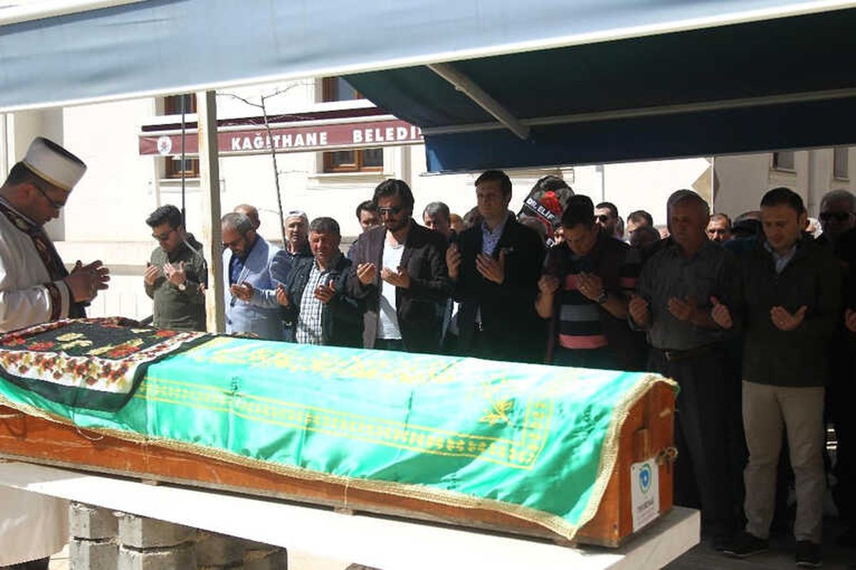 Feci Kazada Can Veren Genç Kadın Defnedildi