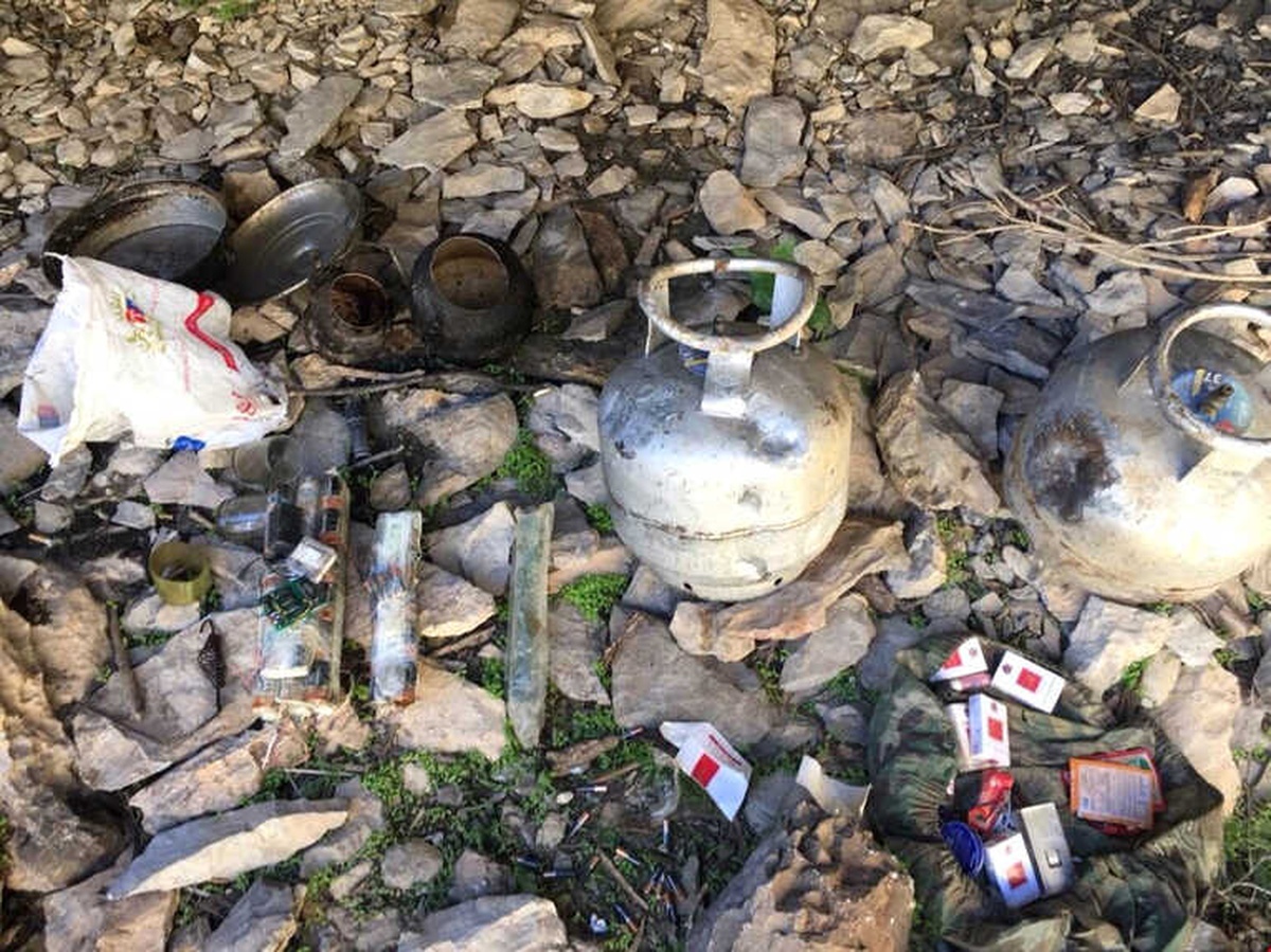 Hakkari Kırsalında Mühimmat ve Tuzaklar Ele Geçirildi